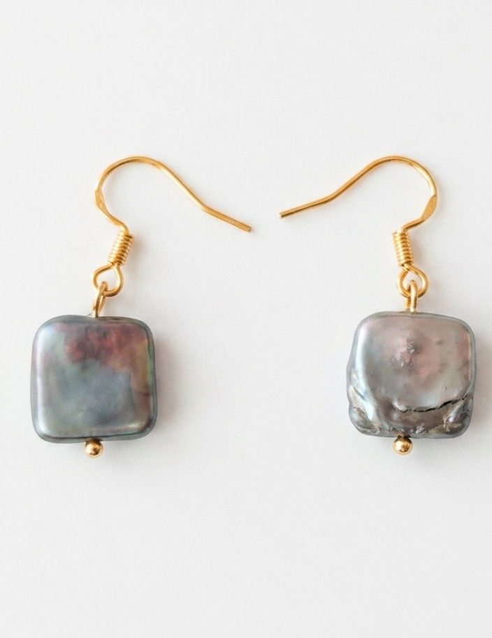 The Midnight Cushion Pearl Drops