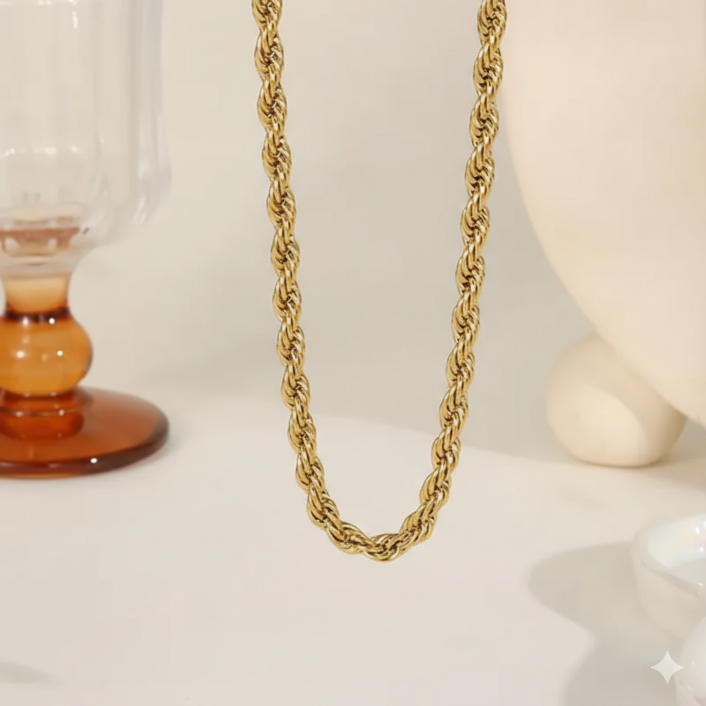 Twist Necklace